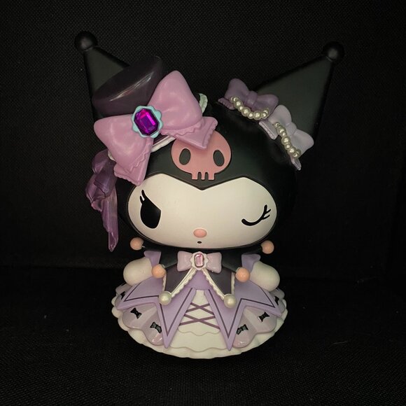 Kuromi Vinyl Figure - Picture 1 of 3